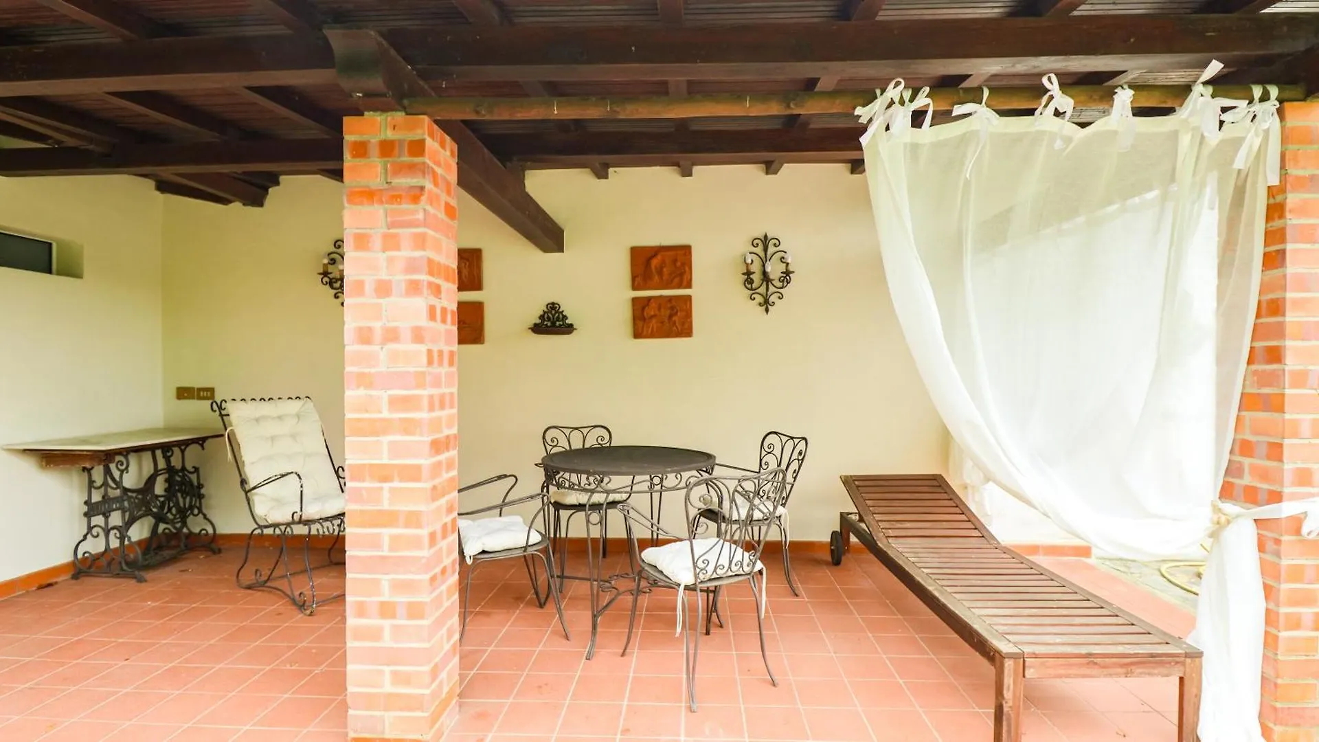 Tuscan House With Garden - With Wi-Fi, Free Parking Montecatini Terme