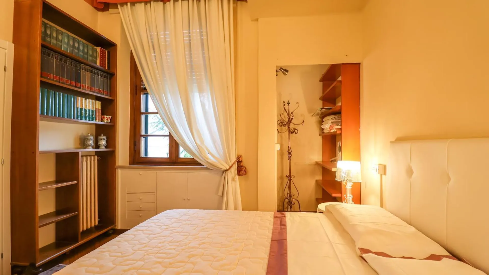Tuscan House With Garden - With Wi-Fi, Free Parking Montecatini Terme Apartment